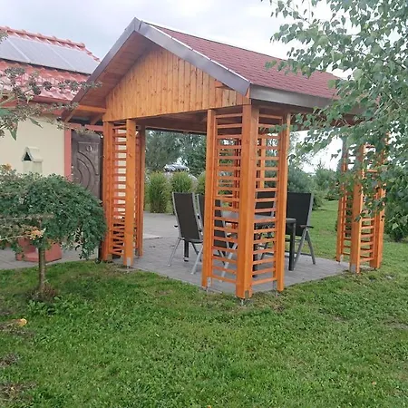 Dom wakacyjny I Goscinne A A Malinowscy Stegna (Pomerania)